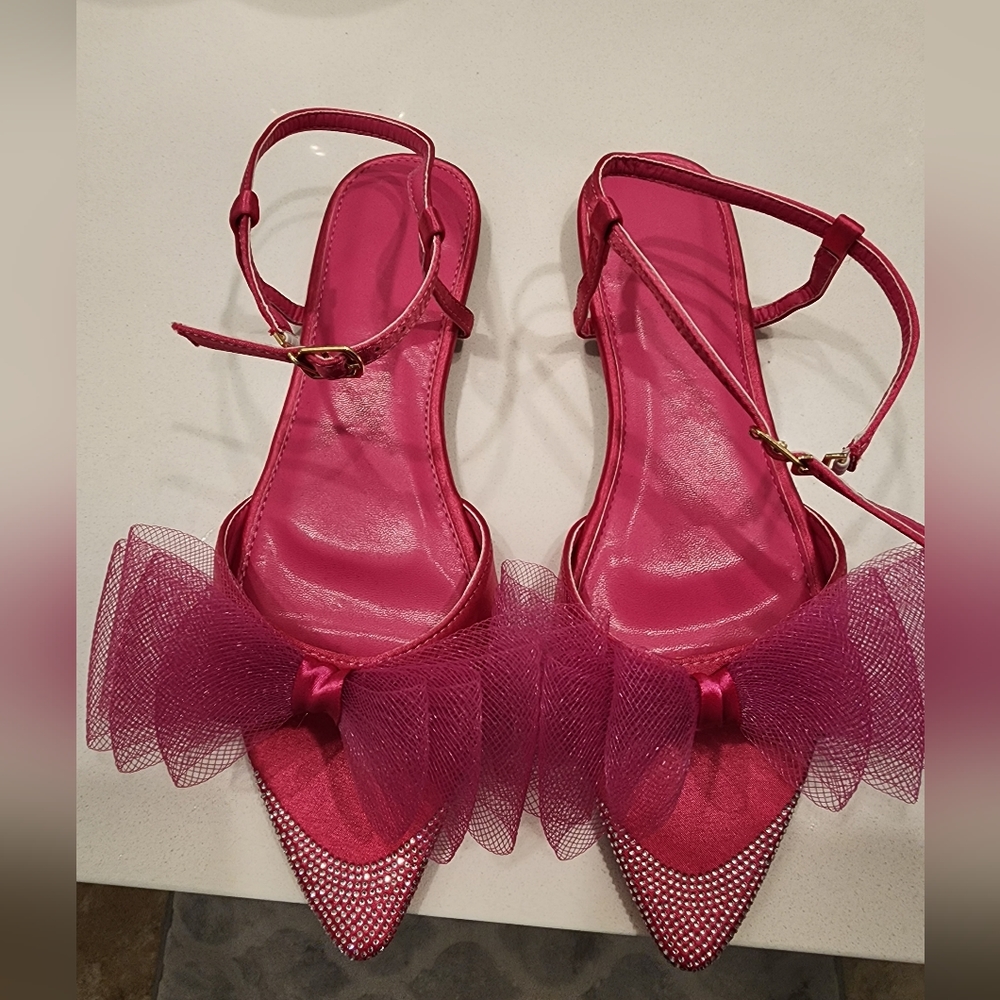 Never worn shoes for women